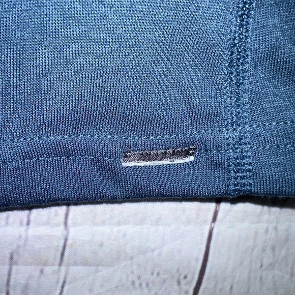 NWOT Women’s Medium The North Face Vaporwick SS TShirt - Picture 5 of 7